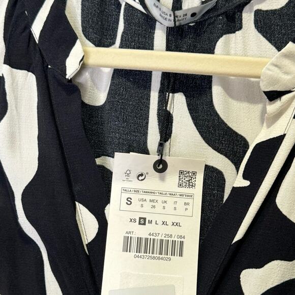 NWT Zara Abstract Print Lightweight Long Sleeve V-neck Midi Dress Black White Sm - Picture 8 of 13